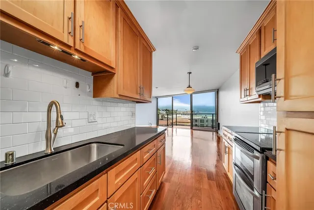 $6,250 | 531 Esplanade, Unit 714, Redondo Beach, CA 90277