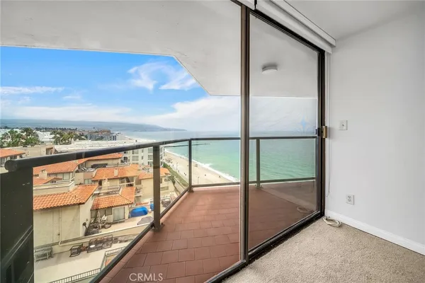 $5,900 | 531 Esplanade, Unit 714, Redondo Beach, CA 90277