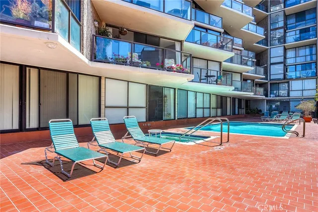 $6,250 | 531 Esplanade, Unit 714, Redondo Beach, CA 90277