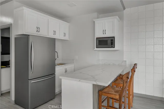 $6,250 | 531 Esplanade, Unit 714, Redondo Beach, CA 90277