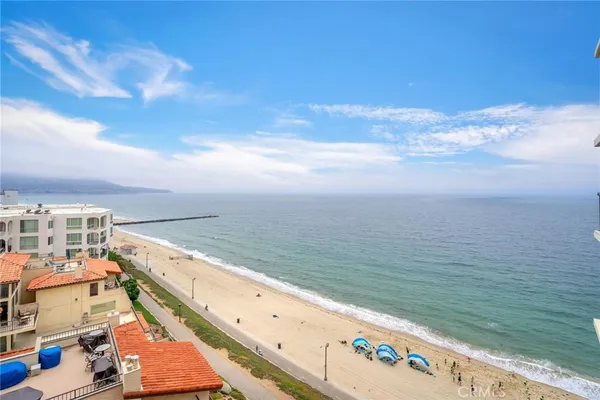 $5,900 | 531 Esplanade, Unit 714, Redondo Beach, CA 90277