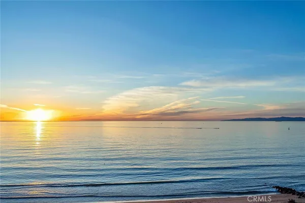 $5,900 | 531 Esplanade, Unit 714, Redondo Beach, CA 90277