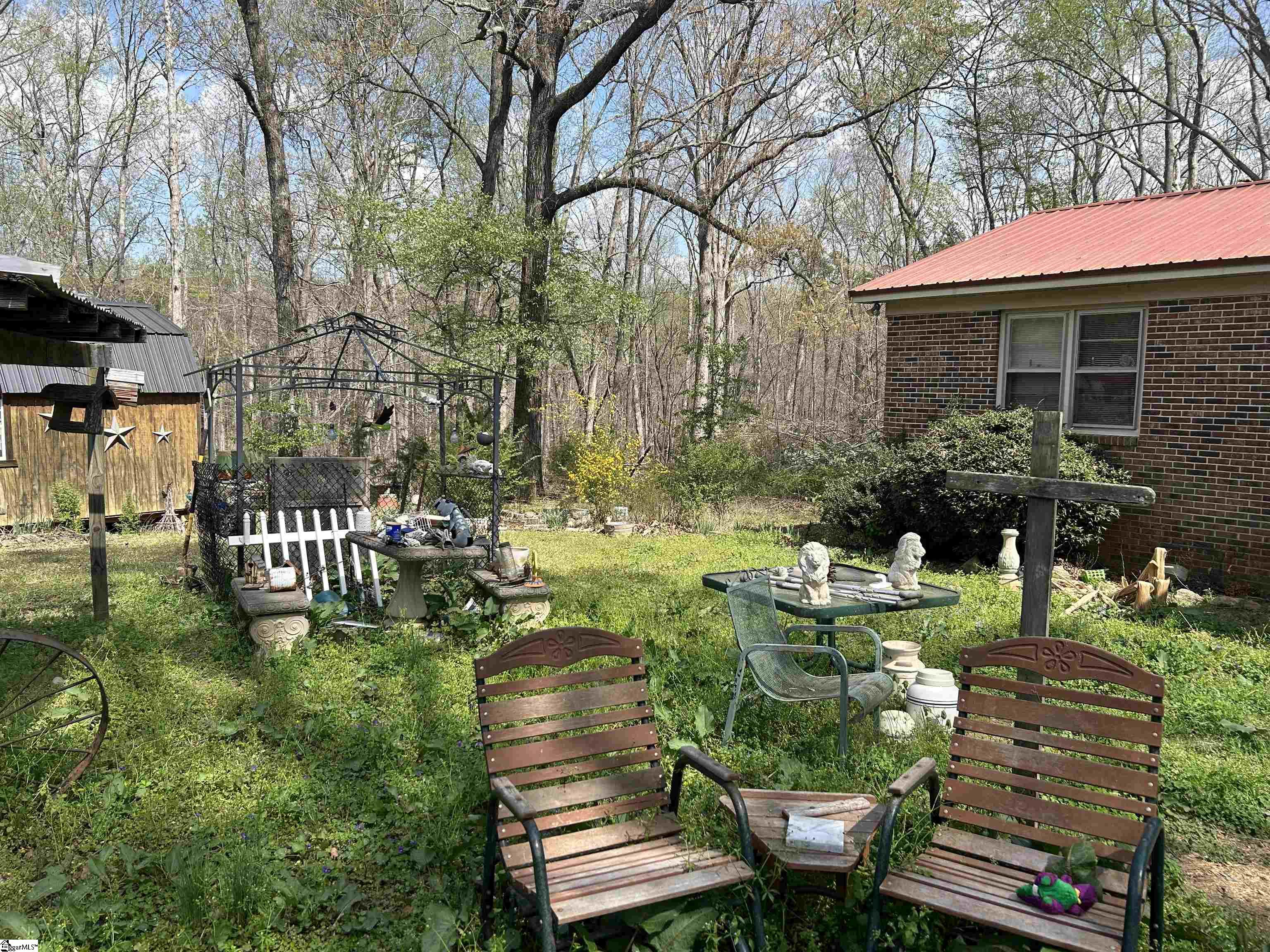 276 Al Drive Clinton, SC 29325 - Photo 2 of 26