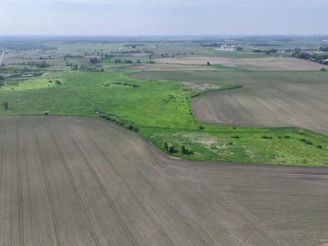 $1,300,000 | 63-acres Meek, Arlington, WI 53911