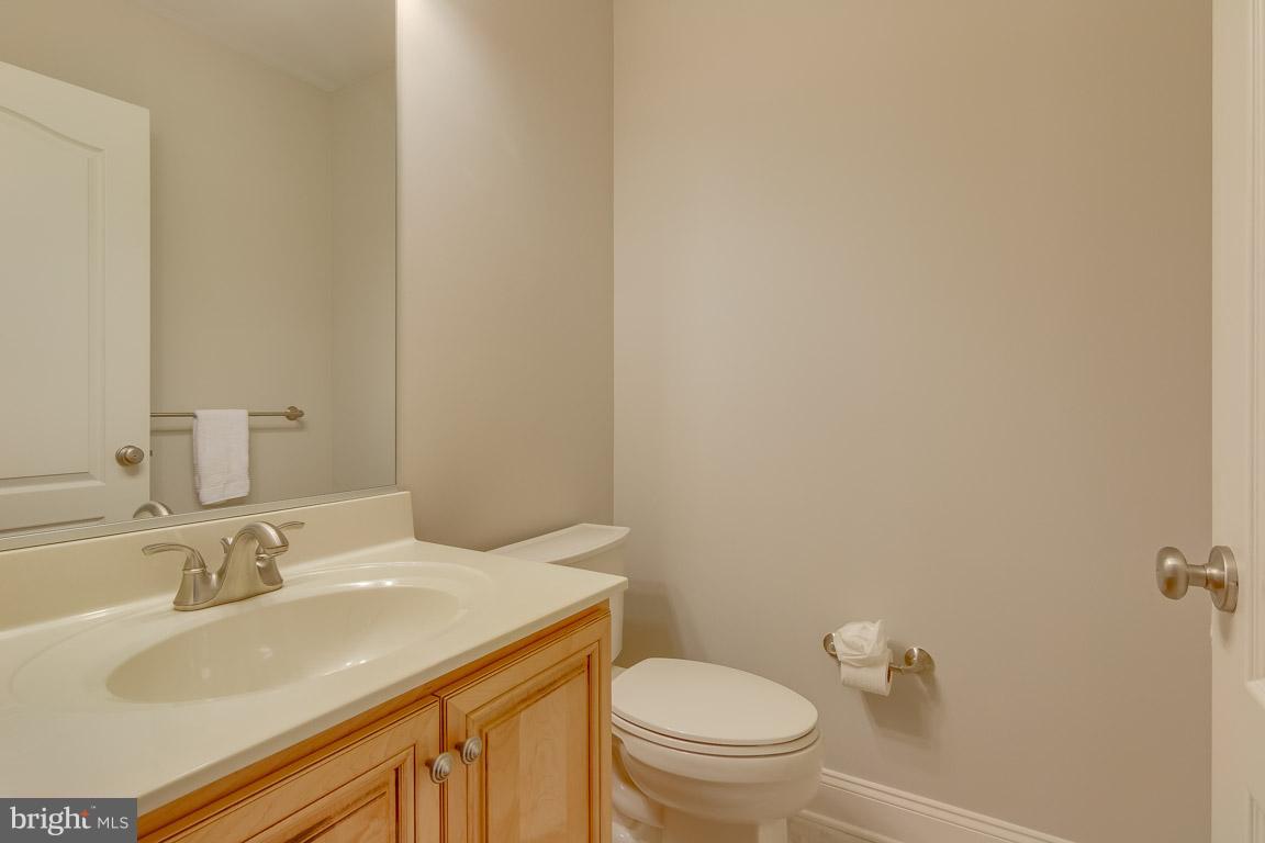 7612 Elmcrest Road Hanover, MD 21076 - Photo 28 of 30 Bath
