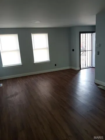 $1,350 | 2767 Bacon Street, St. Louis, MO 63106