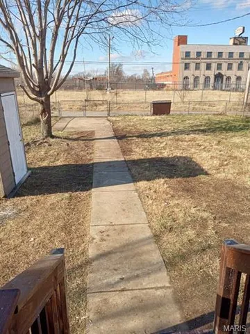 $1,350 | 2767 Bacon Street, St. Louis, MO 63106