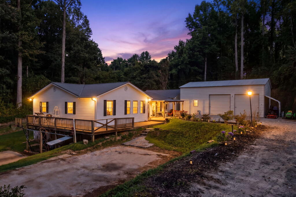 94 East Highland Street Blue Ridge, GA 30513 - Photo 1 of 59 Main View