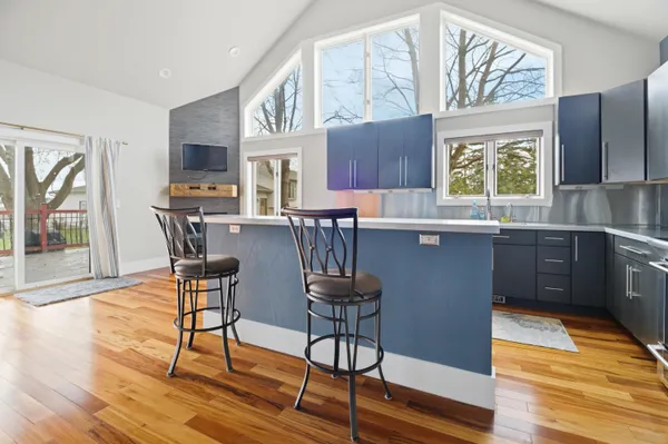 $697,900 | 1881 West Main Street, Little Chute, WI 54911