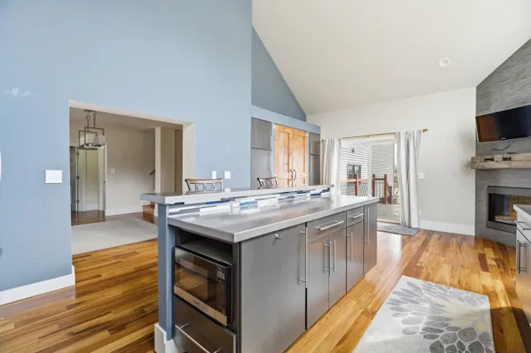 $697,900 | 1881 West Main Street, Little Chute, WI 54911