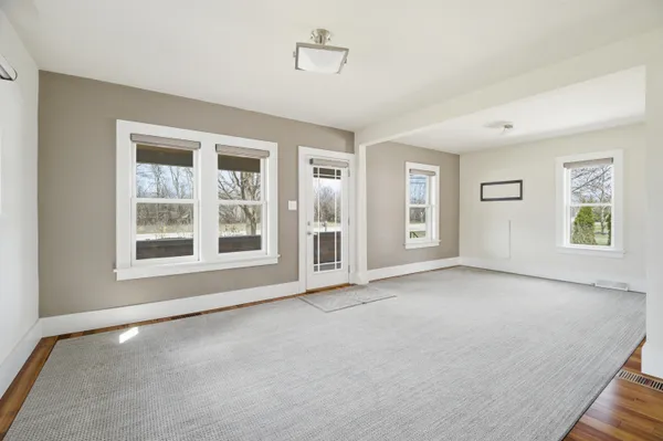 $697,900 | 1881 West Main Street, Little Chute, WI 54911