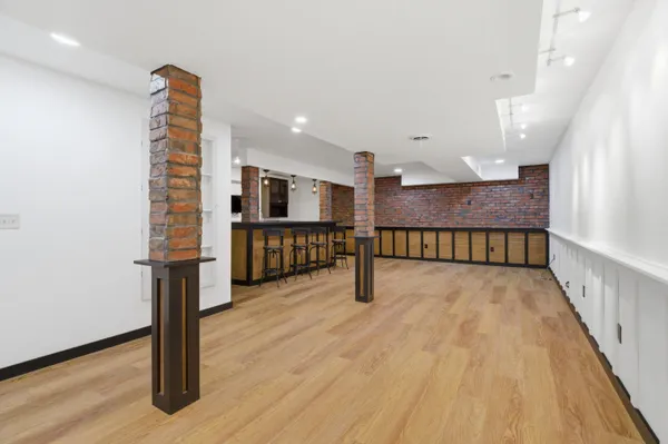 $697,900 | 1881 West Main Street, Little Chute, WI 54911