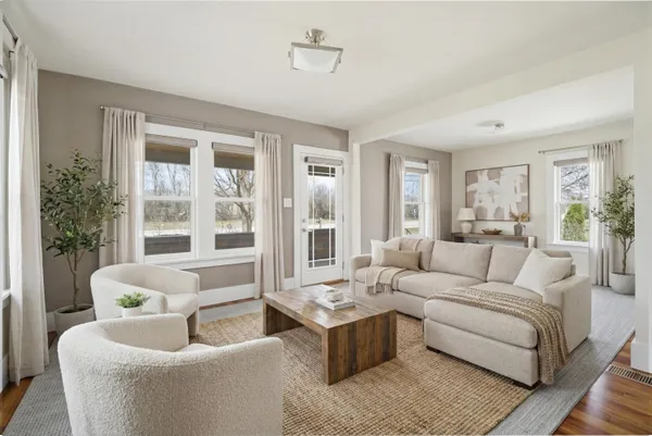 $697,900 | 1881 West Main Street, Little Chute, WI 54911