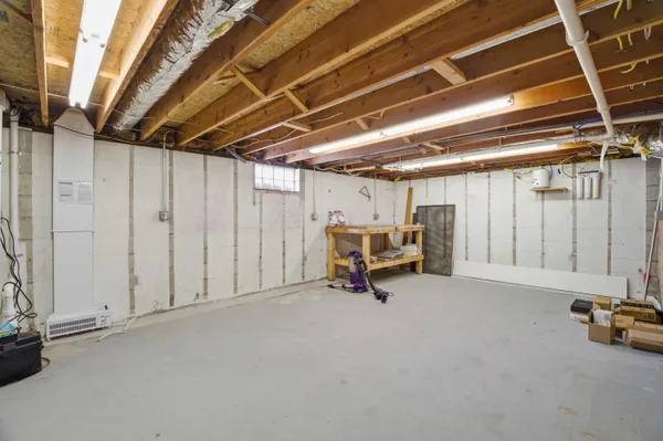 $697,900 | 1881 West Main Street, Little Chute, WI 54911