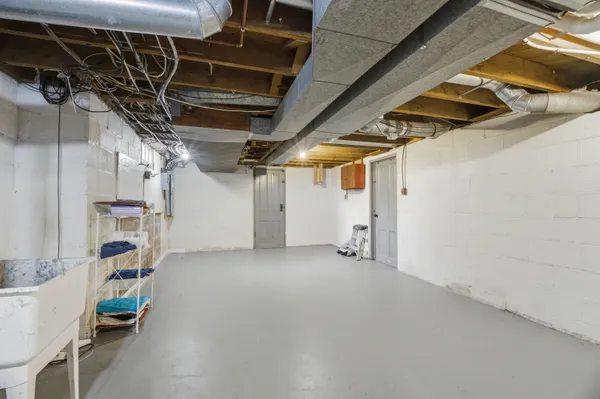 $697,900 | 1881 West Main Street, Little Chute, WI 54911