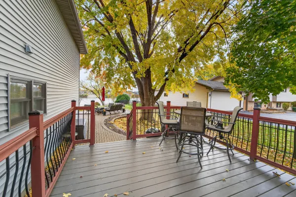 $697,900 | 1881 West Main Street, Little Chute, WI 54911