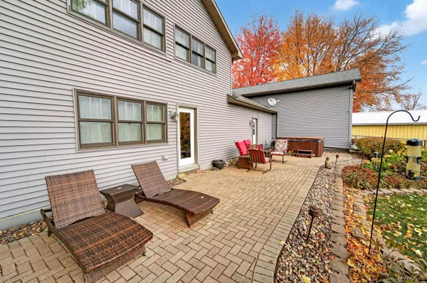 $697,900 | 1881 West Main Street, Little Chute, WI 54911