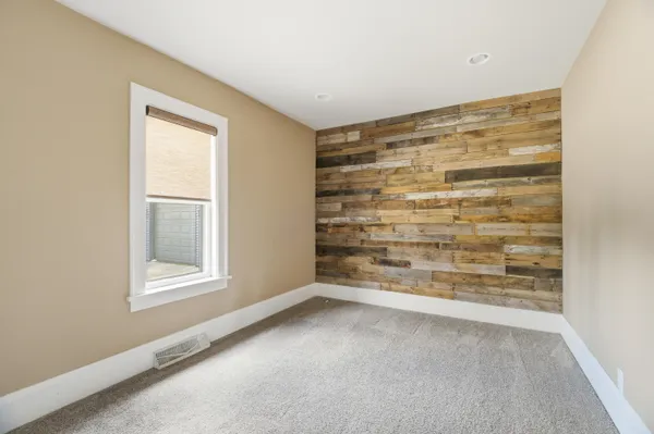 $697,900 | 1881 West Main Street, Little Chute, WI 54911