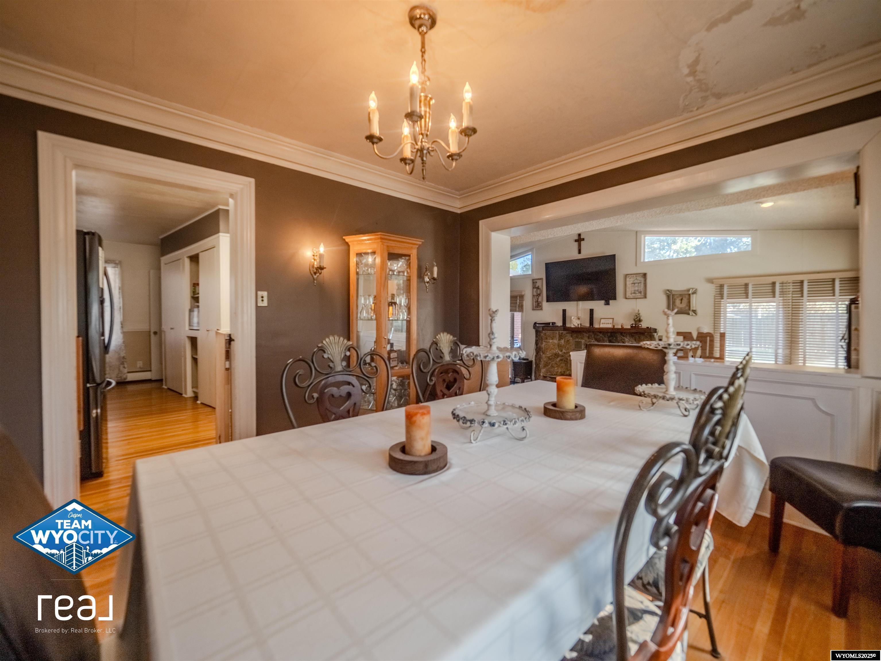 1227 South Center Street Casper, WY 82601 - Photo 3 of 26