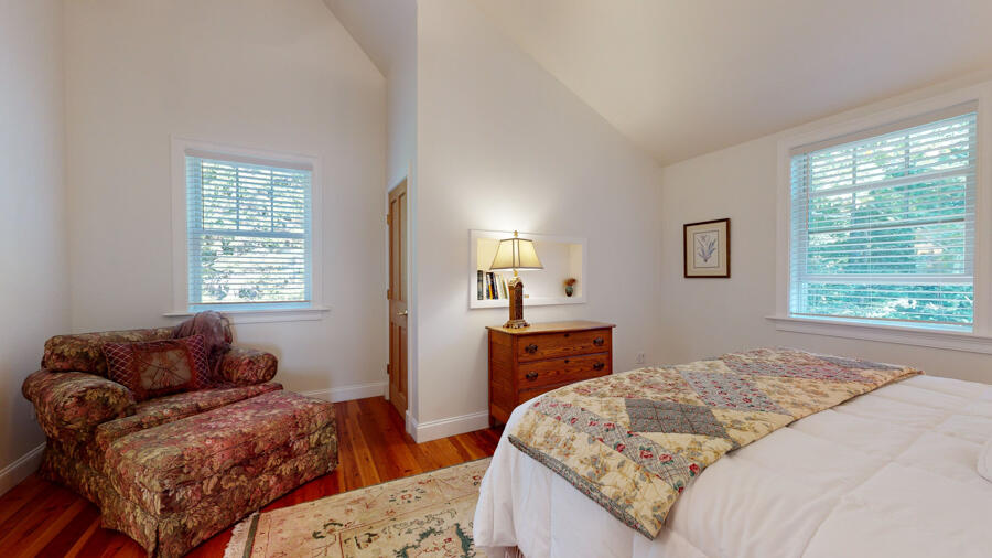 29 Boulder Hill Road Tenants Harbor, ME 04860 - Photo 68 of 90 2nd Floor Bedroom Suite # 3
