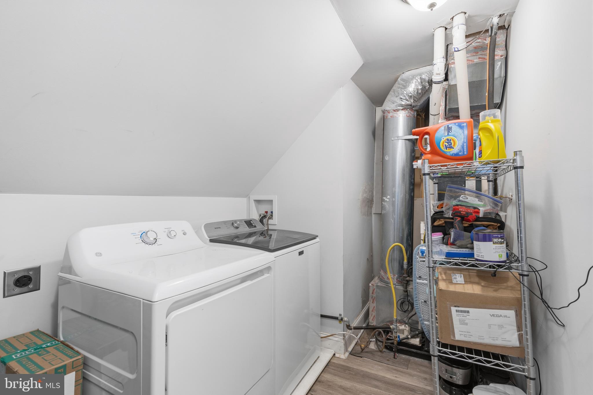 1718 Kirkland Road Baltimore, MD 21222 - Photo 21 of 29 Convenient upper-level laundry area