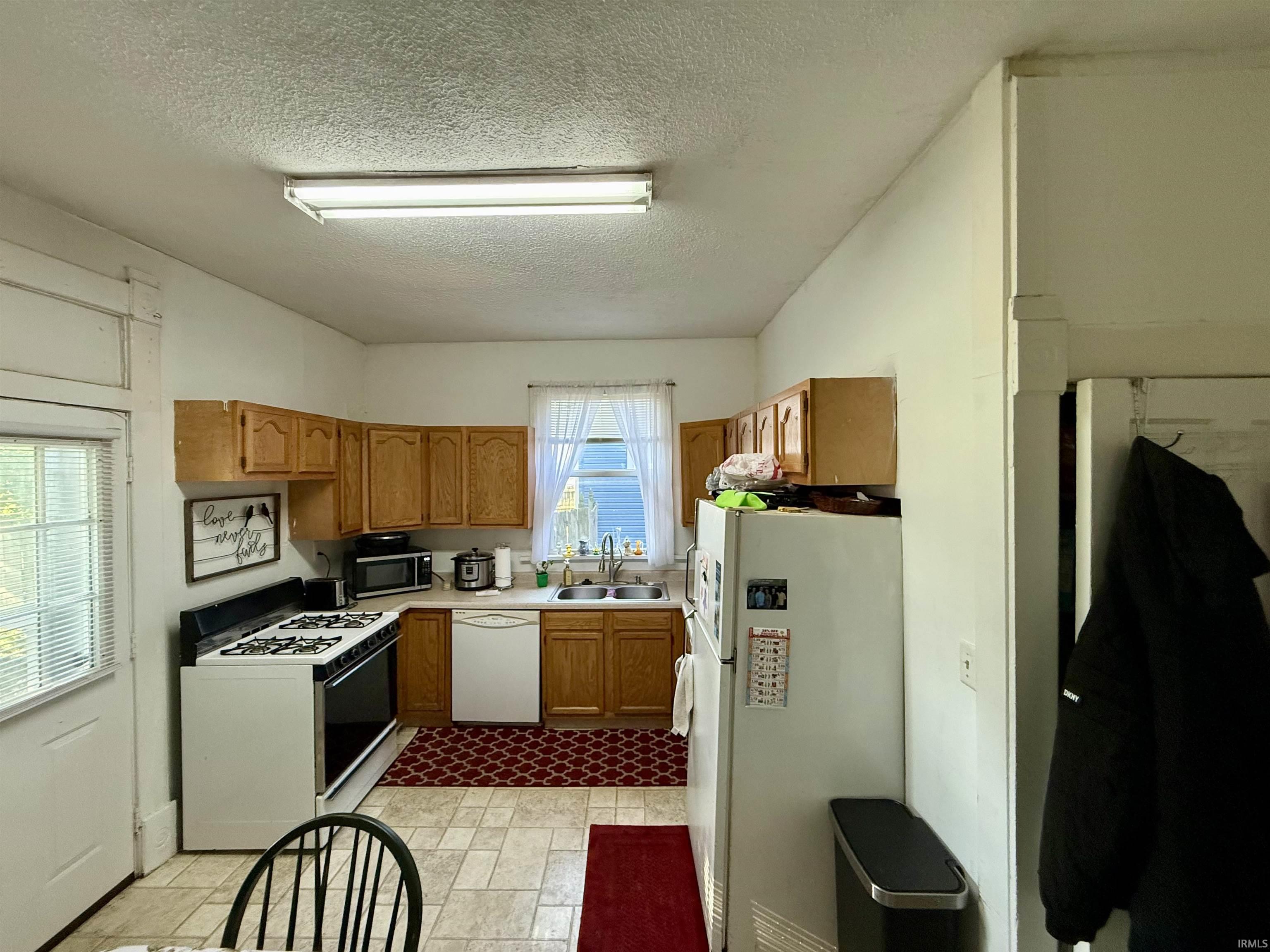 323 North Main Street Tipton, IN 46072 - Photo 6 of 15