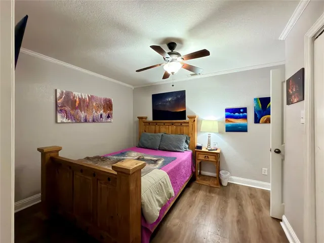 a view of walk in closet