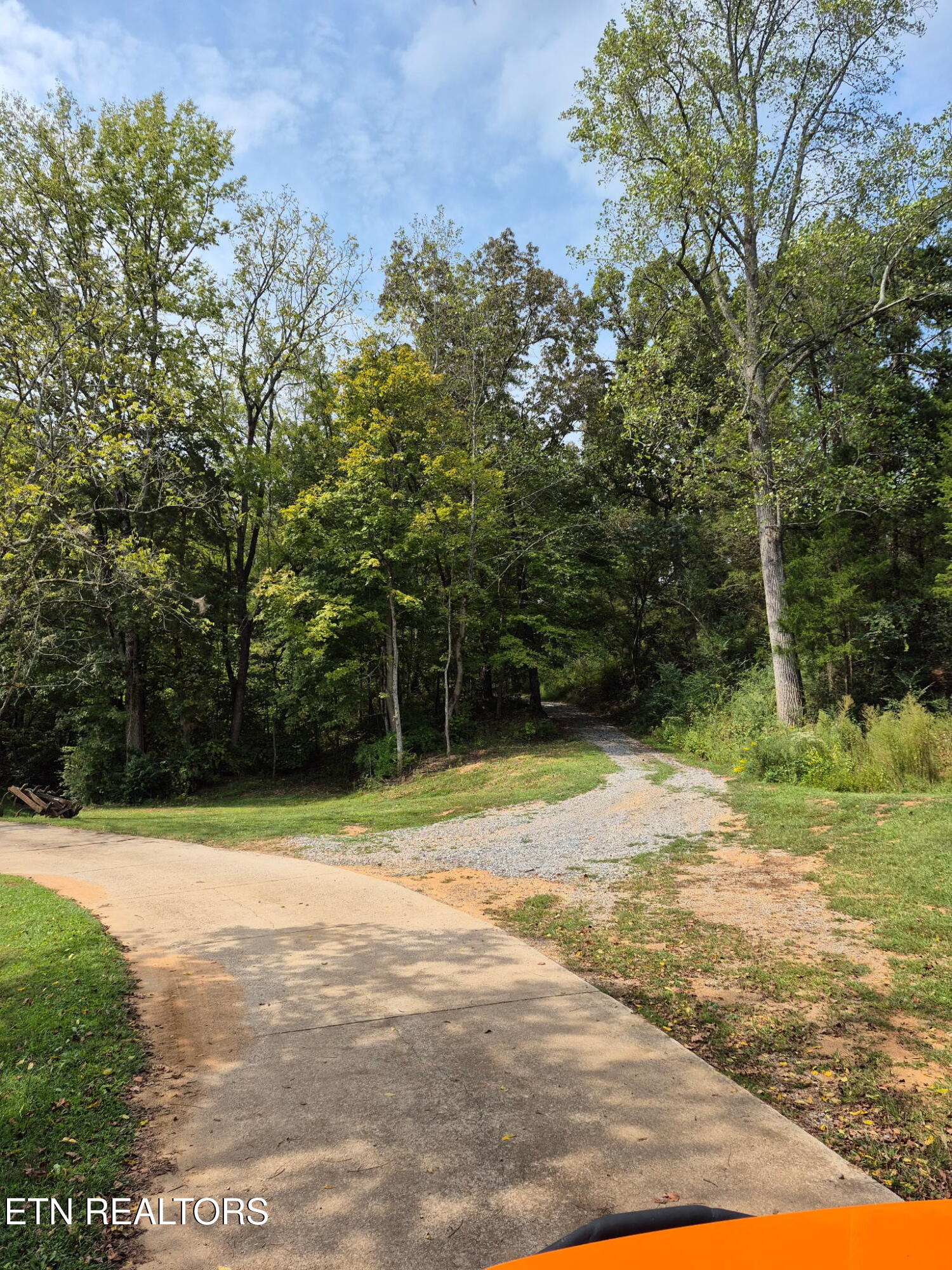 253 Old Christianburg Road Madisonville, TN 37354 - Photo 11 of 32 IMG_20251014_085851 (6)