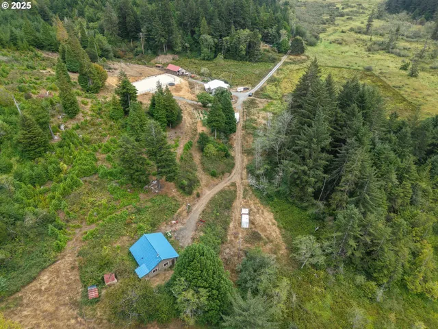 $795,000 | 58894 Old Railroad Grade Road, Coquille, OR 97423