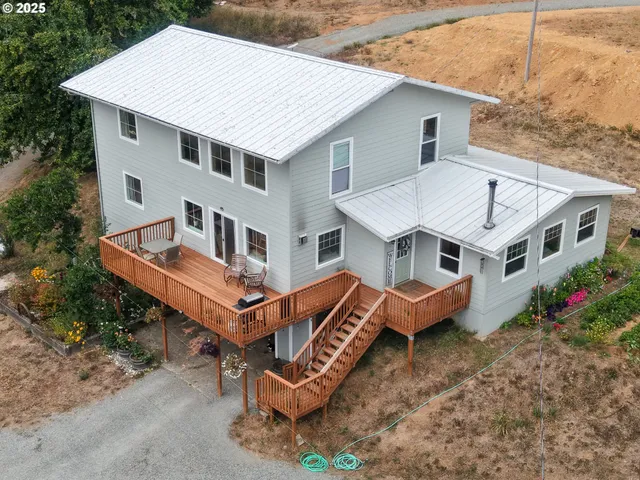 $795,000 | 58894 Old Railroad Grade Road, Coquille, OR 97423
