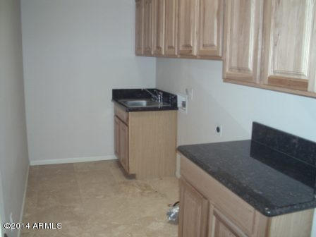 1639 West Irvine Road Phoenix, AZ 85086 - Photo 43 of 61 Laundry