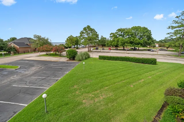 $299,900 | 12800 Melville Drive, Unit B207, Montgomery, TX 77356