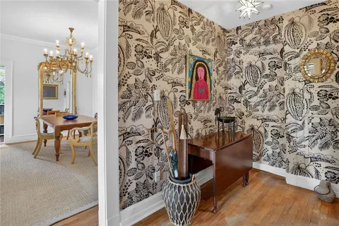 $729,000 | 200 Montgomery Ferry Drive Northeast, Unit 19, Atlanta, GA 30309