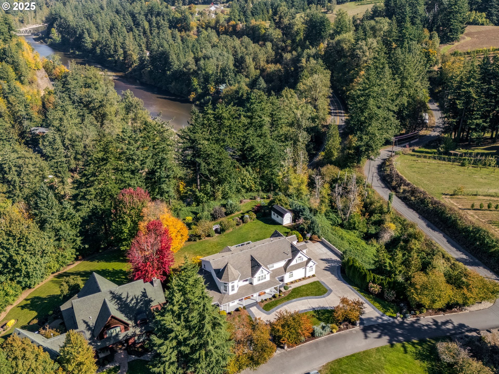 28499 Southeast Sweetbriar Road Troutdale, OR 97060 - Photo 2 of 48