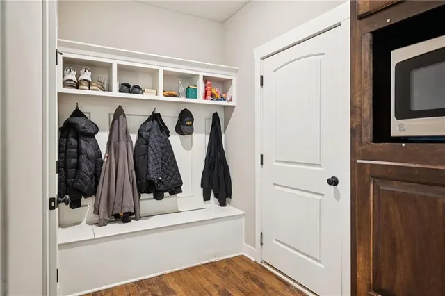 $545,000 | 2210 Northeast 111th Street, Kansas City, MO 64155