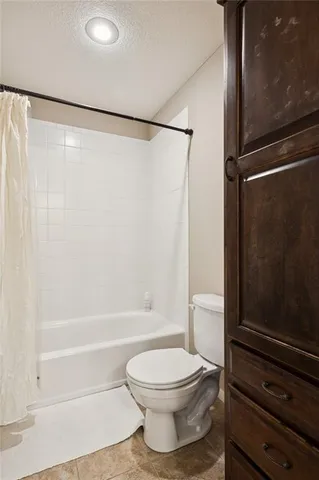 $545,000 | 2210 Northeast 111th Street, Kansas City, MO 64155