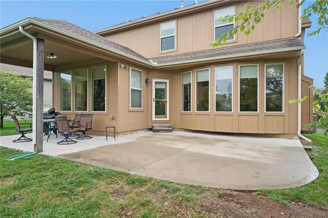 $545,000 | 2210 Northeast 111th Street, Kansas City, MO 64155