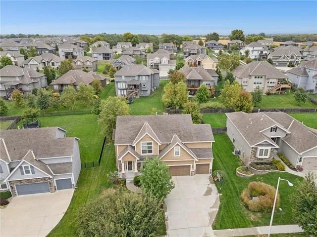 $545,000 | 2210 Northeast 111th Street, Kansas City, MO 64155