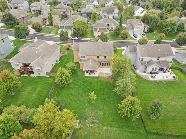 $545,000 | 2210 Northeast 111th Street, Kansas City, MO 64155