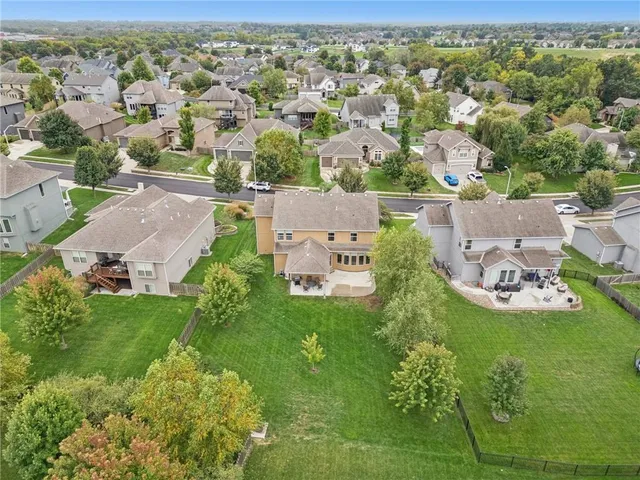 $545,000 | 2210 Northeast 111th Street, Kansas City, MO 64155