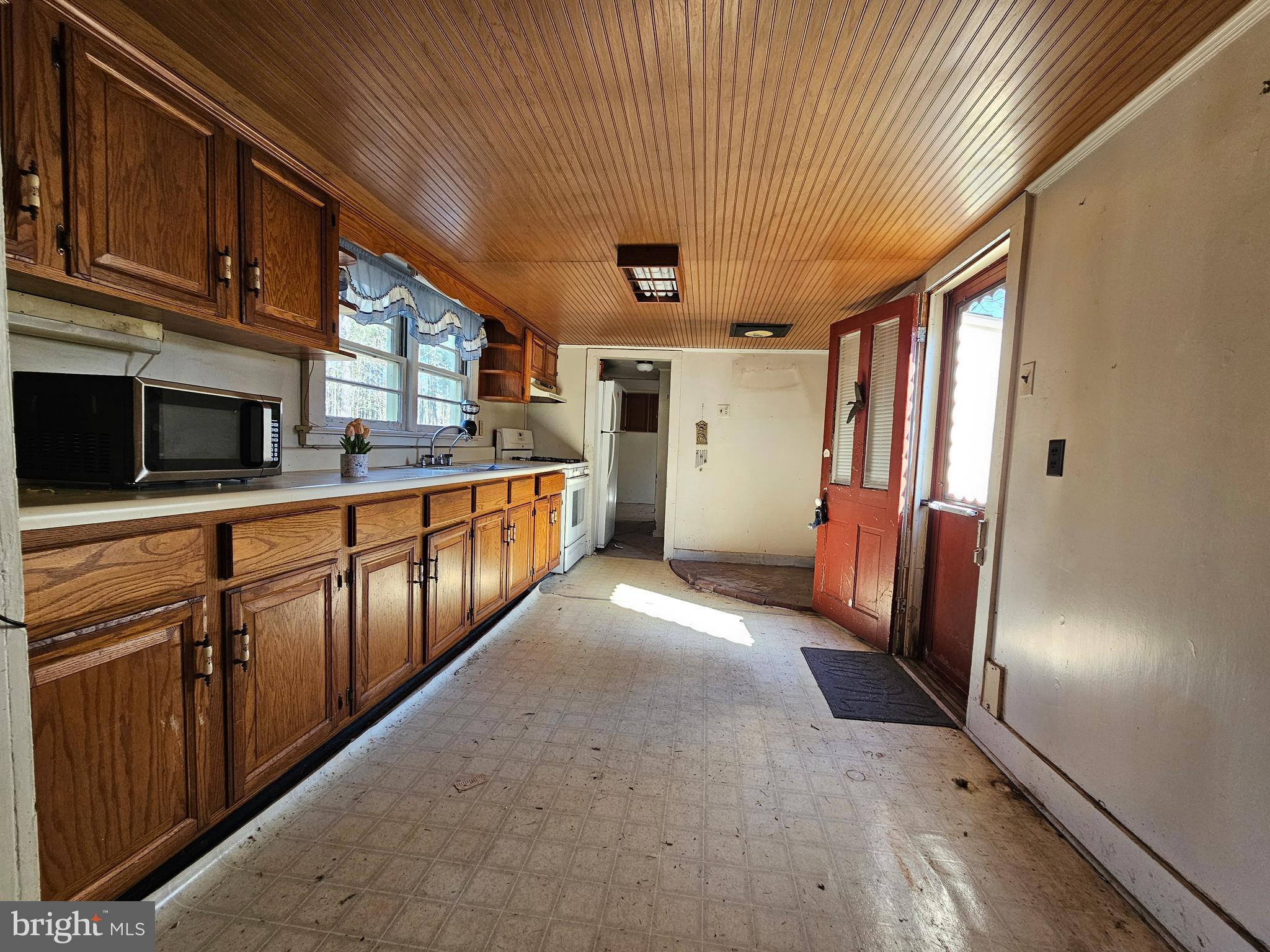 27256 Nevitte Muir Road Westover, MD 21871 - Photo 4 of 36 Gallery Image 4