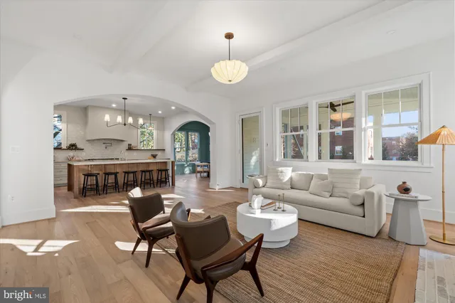 $2,985,000 | 14 West Bellefonte Avenue, Alexandria, VA 22301
