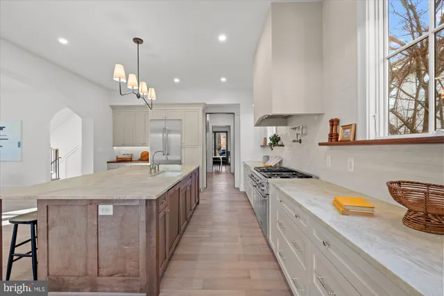 $2,985,000 | 14 West Bellefonte Avenue, Alexandria, VA 22301