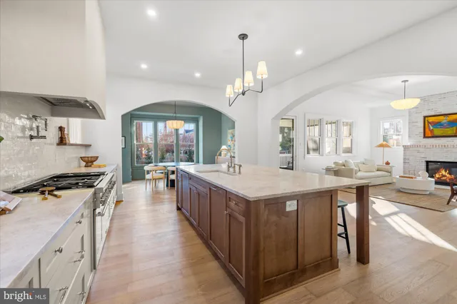 $2,985,000 | 14 West Bellefonte Avenue, Alexandria, VA 22301