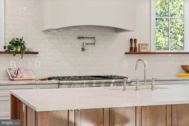 $2,985,000 | 14 West Bellefonte Avenue, Alexandria, VA 22301