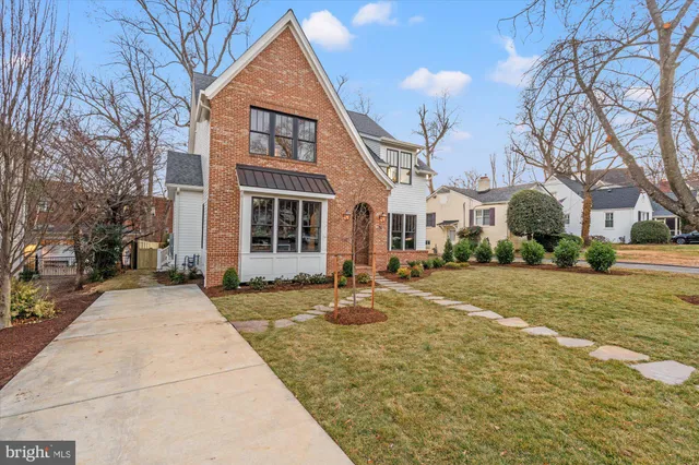 $2,985,000 | 14 West Bellefonte Avenue, Alexandria, VA 22301