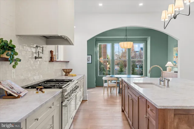 $2,985,000 | 14 West Bellefonte Avenue, Alexandria, VA 22301
