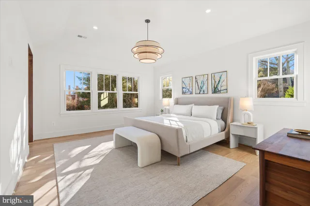 $2,985,000 | 14 West Bellefonte Avenue, Alexandria, VA 22301