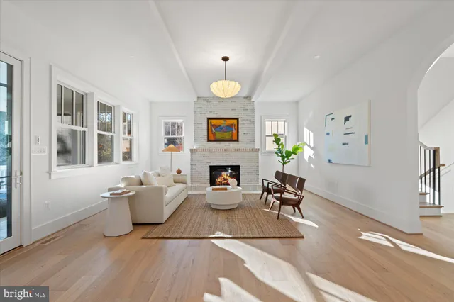 $2,985,000 | 14 West Bellefonte Avenue, Alexandria, VA 22301