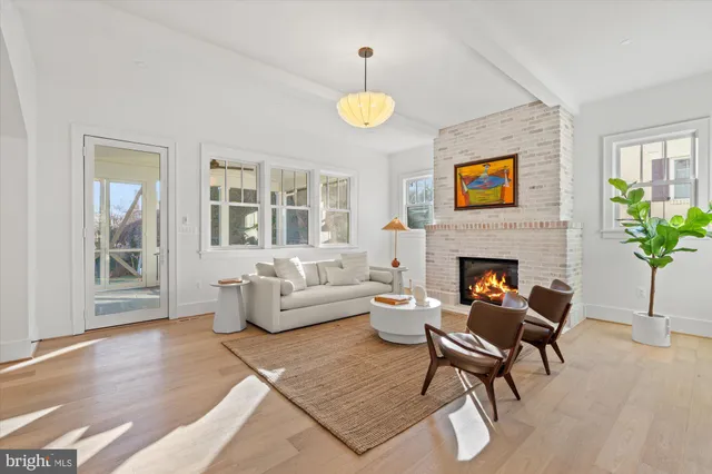 $2,985,000 | 14 West Bellefonte Avenue, Alexandria, VA 22301